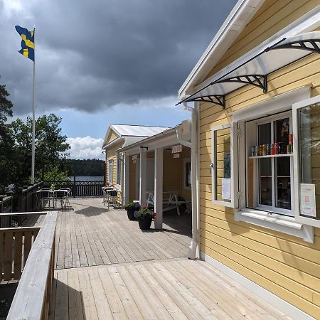 Varhaga Vandrarhem Sjuntorp Kültér fotó