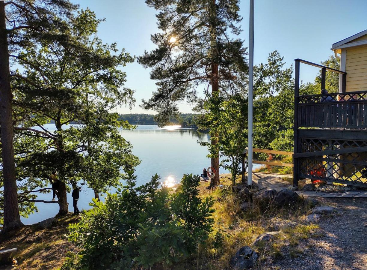 Varhaga Vandrarhem Sjuntorp Kültér fotó